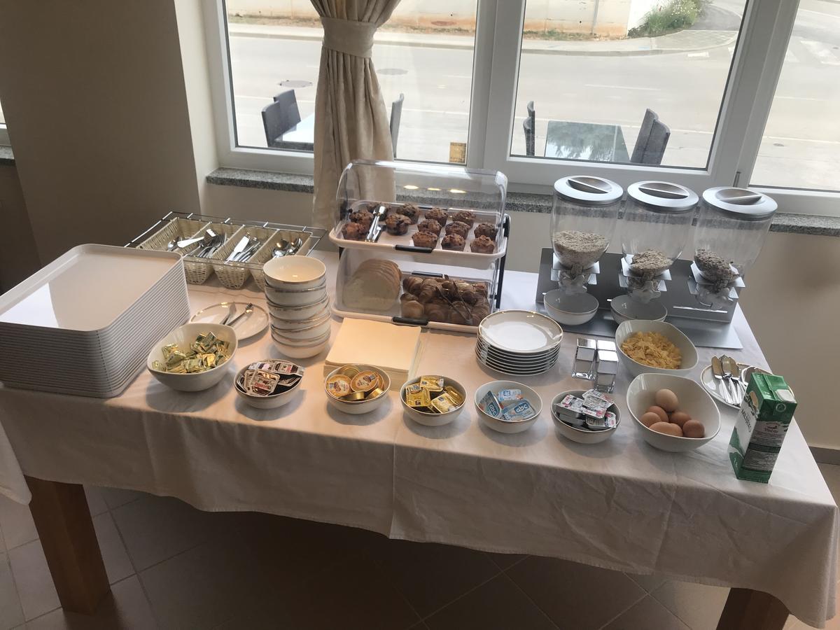 Ližnjan Hotel Livadic & Restaurant מראה חיצוני תמונה