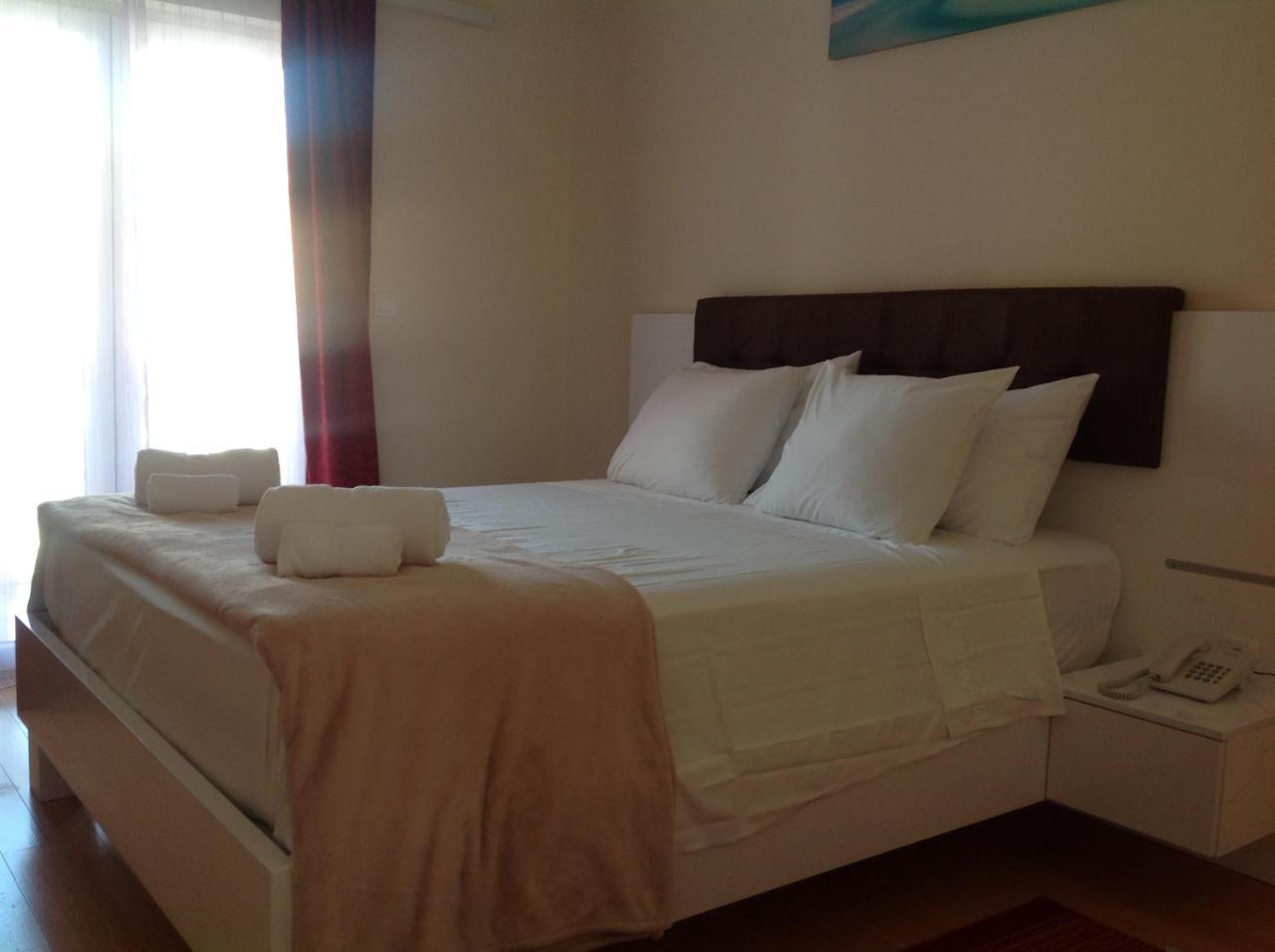 Ližnjan Hotel Livadic & Restaurant מראה חיצוני תמונה