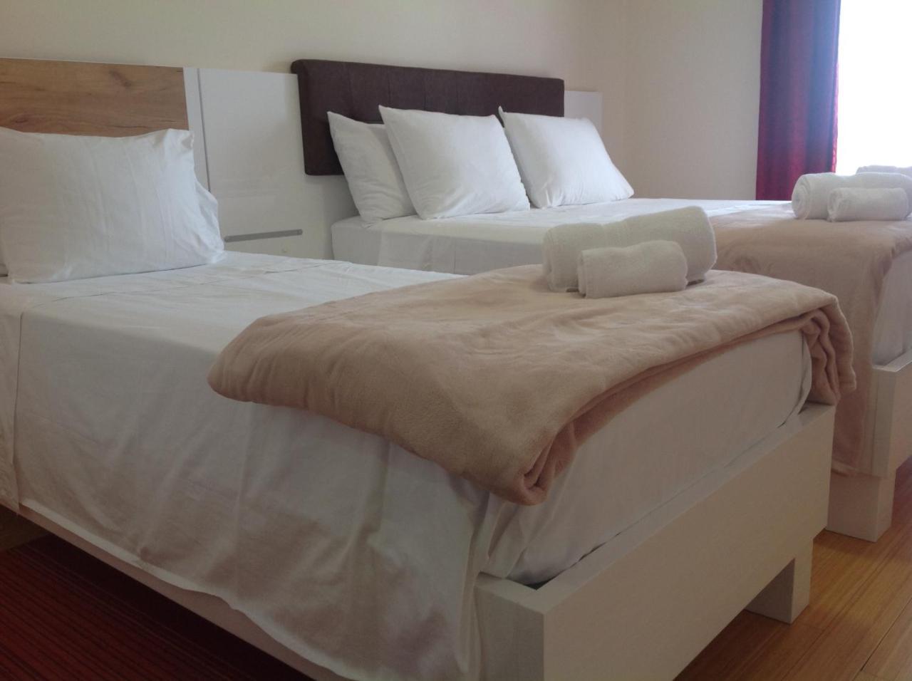 Ližnjan Hotel Livadic & Restaurant מראה חיצוני תמונה